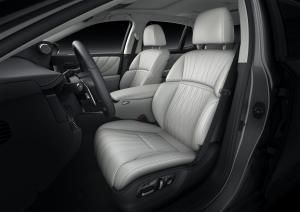 Lexus LS500h AWD 2020 года  (WW)